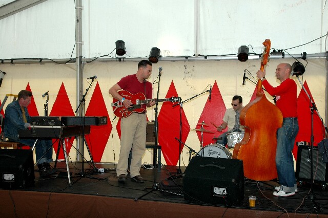 min 2007 05 05 retro rhythm 117